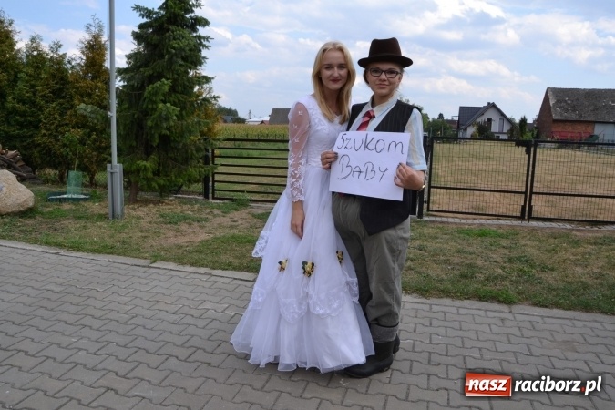 Zdjęcie w galerii na portalu naszraciborz.pl: Dożynki 2015 - kowbojki i minionki w Roszkowie wiadomości z regionu