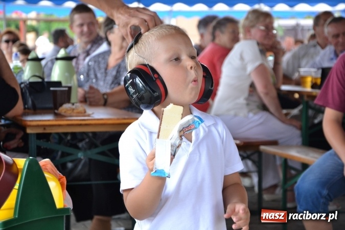 Zdjęcie w galerii na portalu naszraciborz.pl: Dożynki 2015 - kowbojki i minionki w Roszkowie wiadomości z regionu