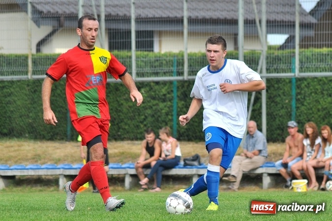 Zdjęcie w galerii na portalu naszraciborz.pl: B klasa: Trzy punkty zostały w Markowicach wiadomości z regionu