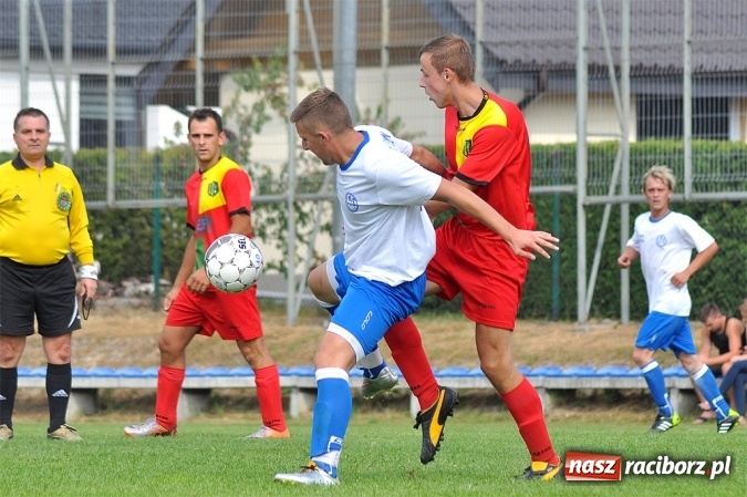Zdjęcie w galerii na portalu naszraciborz.pl: B klasa: Trzy punkty zostały w Markowicach wiadomości z regionu