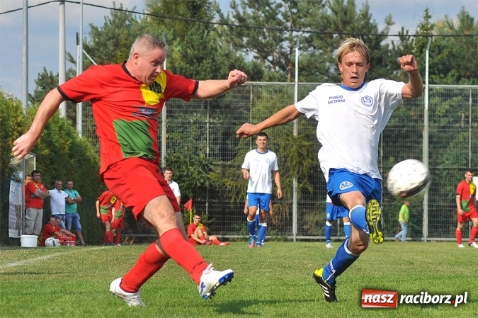 Zdjęcie w galerii na portalu naszraciborz.pl: B klasa: Trzy punkty zostały w Markowicach wiadomości z regionu