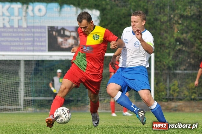 Zdjęcie w galerii na portalu naszraciborz.pl: B klasa: Trzy punkty zostały w Markowicach wiadomości z regionu