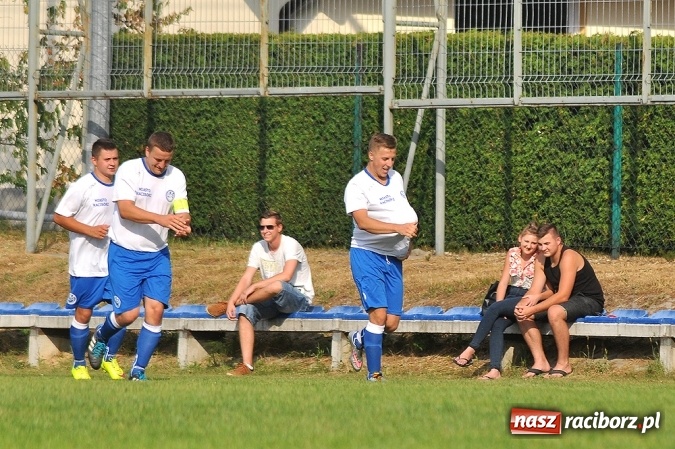 Zdjęcie w galerii na portalu naszraciborz.pl: B klasa: Trzy punkty zostały w Markowicach wiadomości z regionu