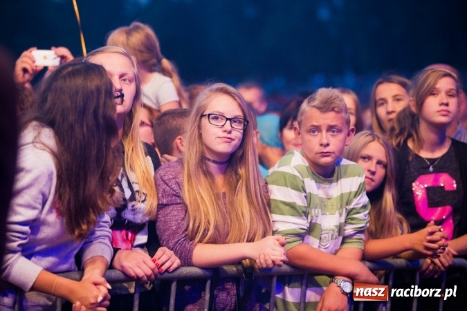 Zdjęcie w galerii na portalu naszraciborz.pl: Wielkie show Rafała Brzozowskiego na zakończenie Memoriału 2015 wiadomości z regionu