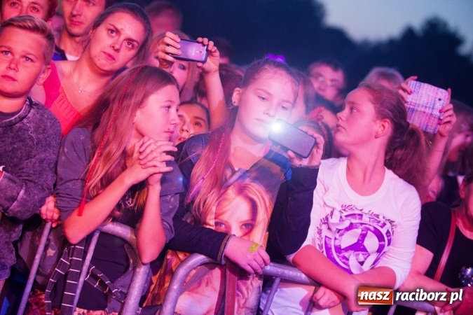 Zdjęcie w galerii na portalu naszraciborz.pl: Wielkie show Rafała Brzozowskiego na zakończenie Memoriału 2015 wiadomości z regionu