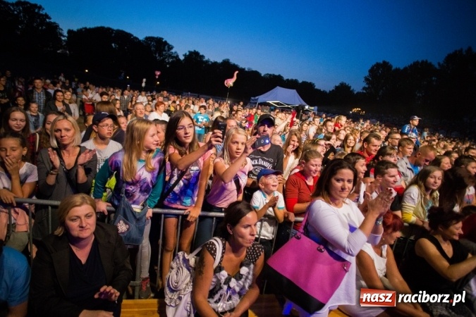 Zdjęcie w galerii na portalu naszraciborz.pl: Wielkie show Rafała Brzozowskiego na zakończenie Memoriału 2015 wiadomości z regionu