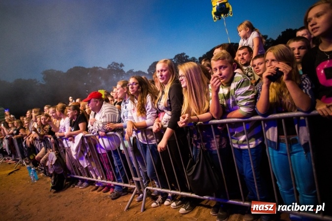 Zdjęcie w galerii na portalu naszraciborz.pl: Wielkie show Rafała Brzozowskiego na zakończenie Memoriału 2015 wiadomości z regionu