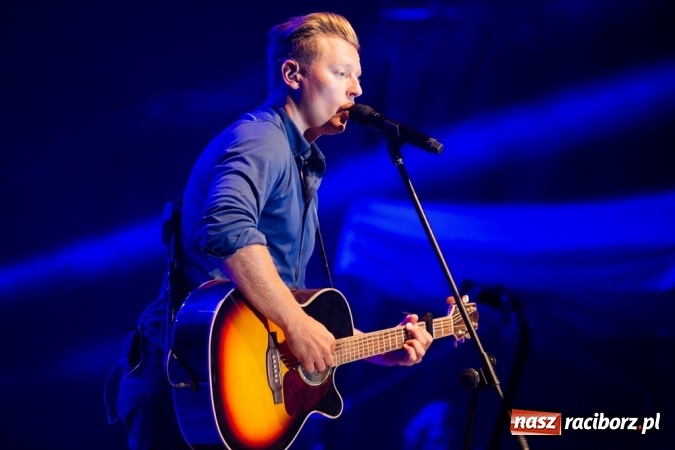 Zdjęcie w galerii na portalu naszraciborz.pl: Wielkie show Rafała Brzozowskiego na zakończenie Memoriału 2015 wiadomości z regionu