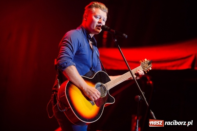 Zdjęcie w galerii na portalu naszraciborz.pl: Wielkie show Rafała Brzozowskiego na zakończenie Memoriału 2015 wiadomości z regionu