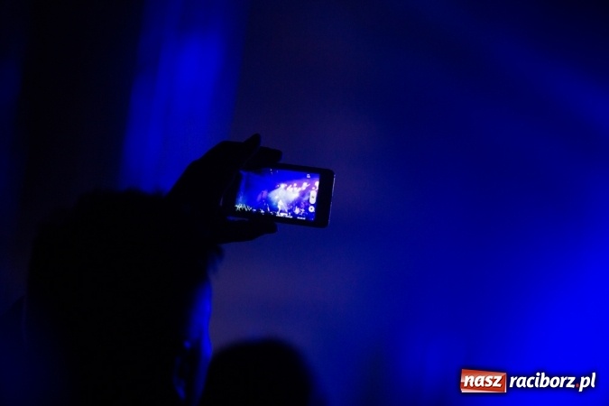 Zdjęcie w galerii na portalu naszraciborz.pl: Wielkie show Rafała Brzozowskiego na zakończenie Memoriału 2015 wiadomości z regionu