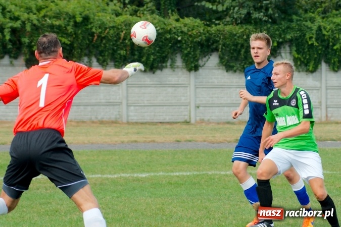 Zdjęcie w galerii na portalu naszraciborz.pl: A klasa: Słaby początek sezonu w Tworkowie. Kolejny mecz zakończony remisem wiadomości z regionu