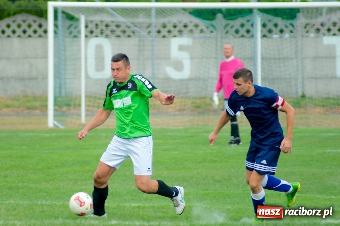 Zdjęcie w galerii na portalu naszraciborz.pl: A klasa: Słaby początek sezonu w Tworkowie. Kolejny mecz zakończony remisem wiadomości z regionu