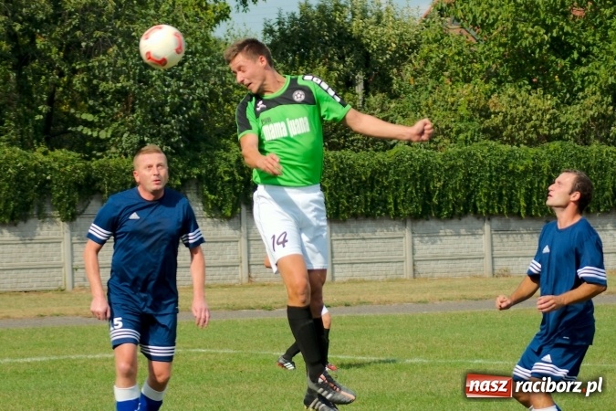 Zdjęcie w galerii na portalu naszraciborz.pl: A klasa: Słaby początek sezonu w Tworkowie. Kolejny mecz zakończony remisem wiadomości z regionu