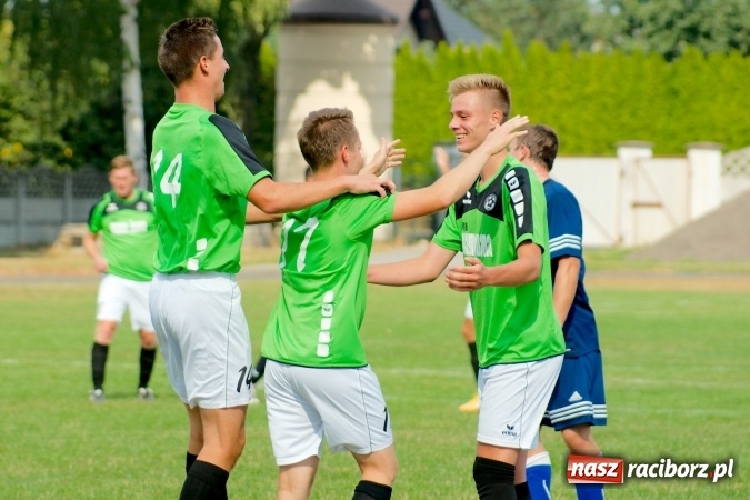 Zdjęcie w galerii na portalu naszraciborz.pl: A klasa: Słaby początek sezonu w Tworkowie. Kolejny mecz zakończony remisem wiadomości z regionu