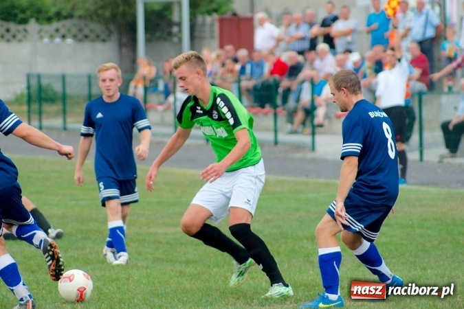 Zdjęcie w galerii na portalu naszraciborz.pl: A klasa: Słaby początek sezonu w Tworkowie. Kolejny mecz zakończony remisem wiadomości z regionu