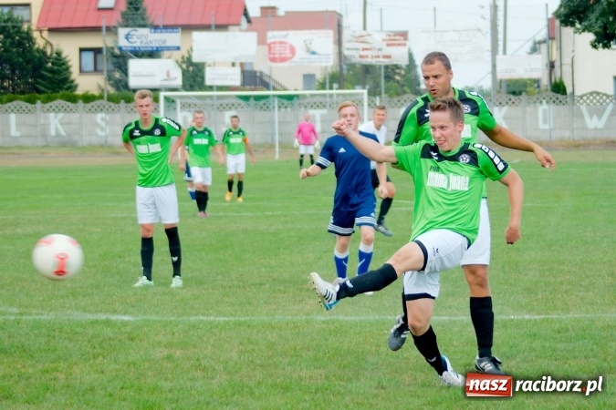 Zdjęcie w galerii na portalu naszraciborz.pl: A klasa: Słaby początek sezonu w Tworkowie. Kolejny mecz zakończony remisem wiadomości z regionu