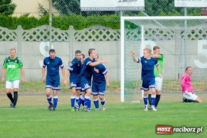 Zdjęcie w galerii na portalu naszraciborz.pl: A klasa: Słaby początek sezonu w Tworkowie. Kolejny mecz zakończony remisem wiadomości z regionu