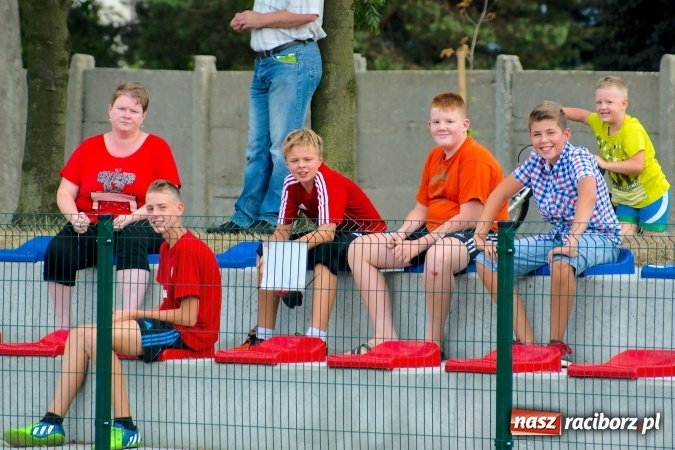 Zdjęcie w galerii na portalu naszraciborz.pl: A klasa: Słaby początek sezonu w Tworkowie. Kolejny mecz zakończony remisem wiadomości z regionu