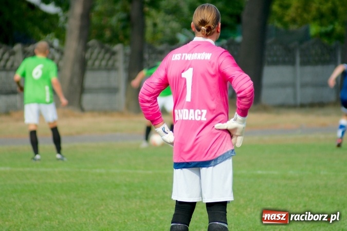 Zdjęcie w galerii na portalu naszraciborz.pl: A klasa: Słaby początek sezonu w Tworkowie. Kolejny mecz zakończony remisem wiadomości z regionu