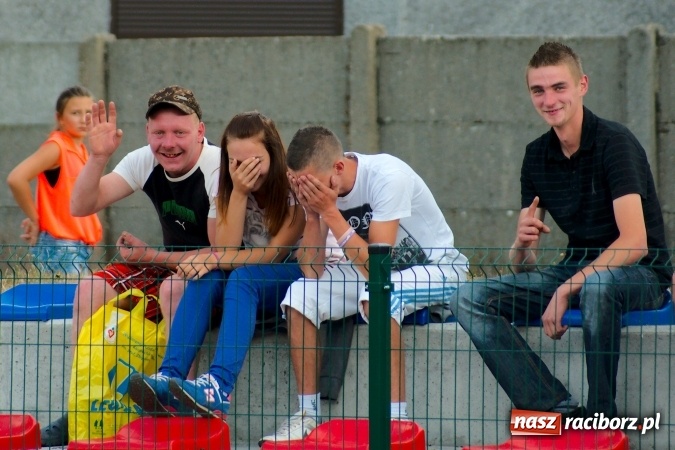 Zdjęcie w galerii na portalu naszraciborz.pl: A klasa: Słaby początek sezonu w Tworkowie. Kolejny mecz zakończony remisem wiadomości z regionu