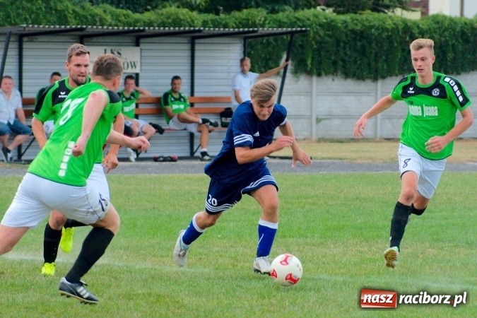 Zdjęcie w galerii na portalu naszraciborz.pl: A klasa: Słaby początek sezonu w Tworkowie. Kolejny mecz zakończony remisem wiadomości z regionu