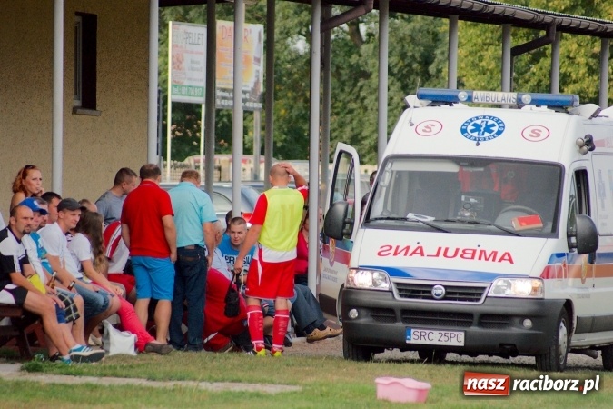 Zdjęcie w galerii na portalu naszraciborz.pl: Dwa oblicza Bieńkowic. Poważna kontuzja zawodnika Dzimierza wiadomości z regionu