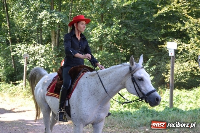 Zdjęcie w galerii na portalu naszraciborz.pl: Śladami króla Jana po raz trzeci. Orszak zatrzymał się w Nędzy wiadomości z regionu