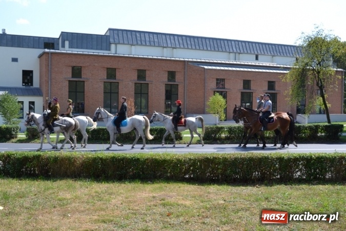 Zdjęcie w galerii na portalu naszraciborz.pl: Śladami króla Jana po raz trzeci. Orszak zatrzymał się w Nędzy wiadomości z regionu