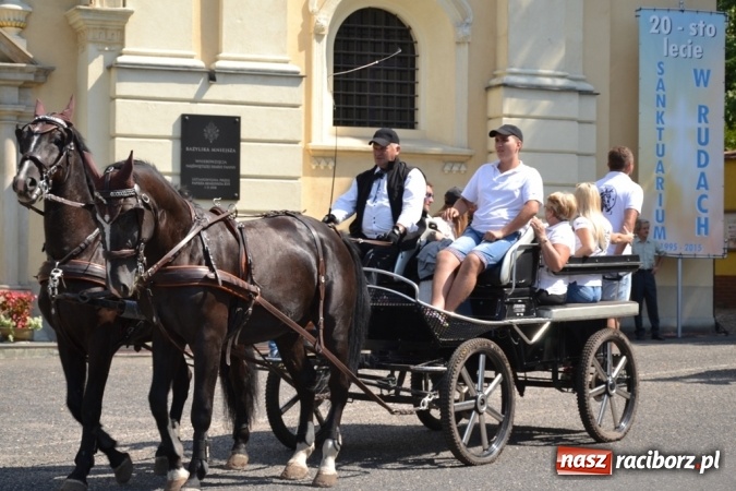 Zdjęcie w galerii na portalu naszraciborz.pl: Śladami króla Jana po raz trzeci. Orszak zatrzymał się w Nędzy wiadomości z regionu