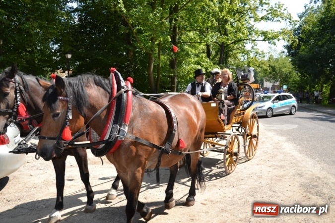 Zdjęcie w galerii na portalu naszraciborz.pl: Śladami króla Jana po raz trzeci. Orszak zatrzymał się w Nędzy wiadomości z regionu
