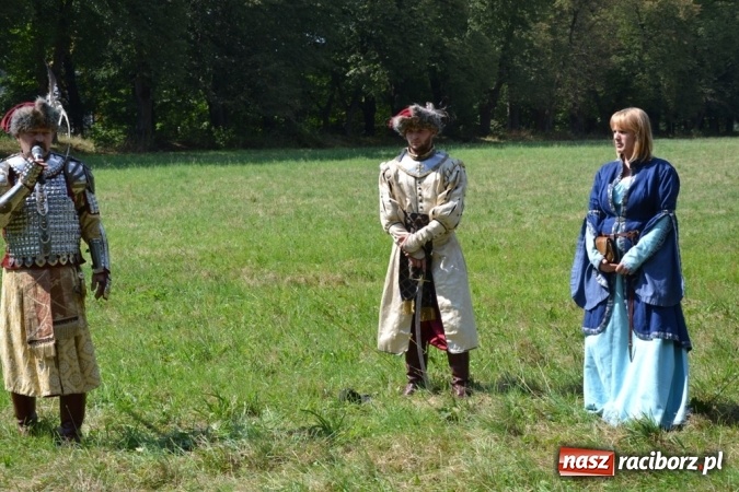 Zdjęcie w galerii na portalu naszraciborz.pl: Śladami króla Jana po raz trzeci. Orszak zatrzymał się w Nędzy wiadomości z regionu