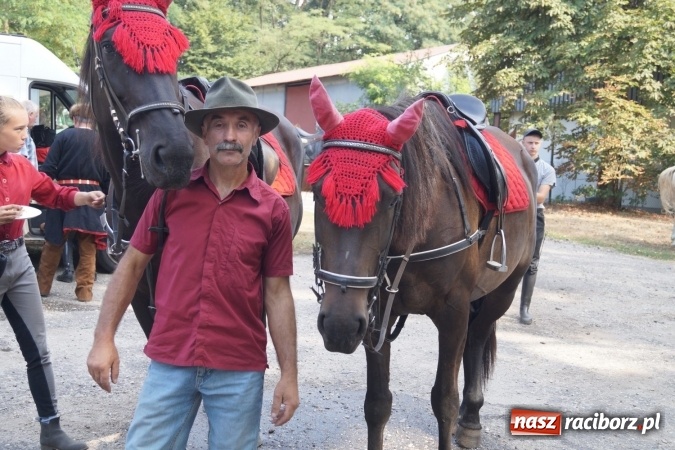 Zdjęcie w galerii na portalu naszraciborz.pl: Śladami króla Jana po raz trzeci. Orszak zatrzymał się w Nędzy wiadomości z regionu