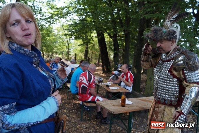Zdjęcie w galerii na portalu naszraciborz.pl: Śladami króla Jana po raz trzeci. Orszak zatrzymał się w Nędzy wiadomości z regionu