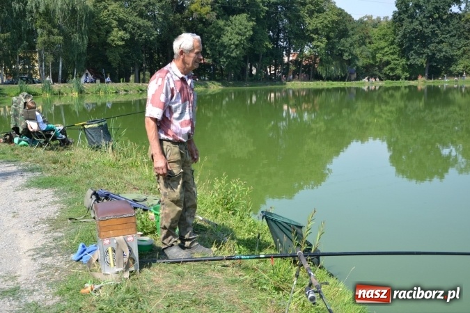 Zdjęcie w galerii na portalu naszraciborz.pl: Emeryci i renciści rywalizowali wczoraj o tytuł najlepszego wędkarza na zawodach w Tworkowie wiadomości z regionu