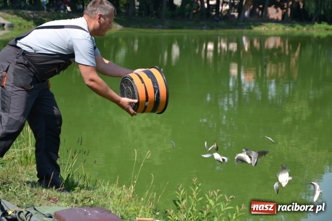 Zdjęcie w galerii na portalu naszraciborz.pl: Emeryci i renciści rywalizowali wczoraj o tytuł najlepszego wędkarza na zawodach w Tworkowie wiadomości z regionu