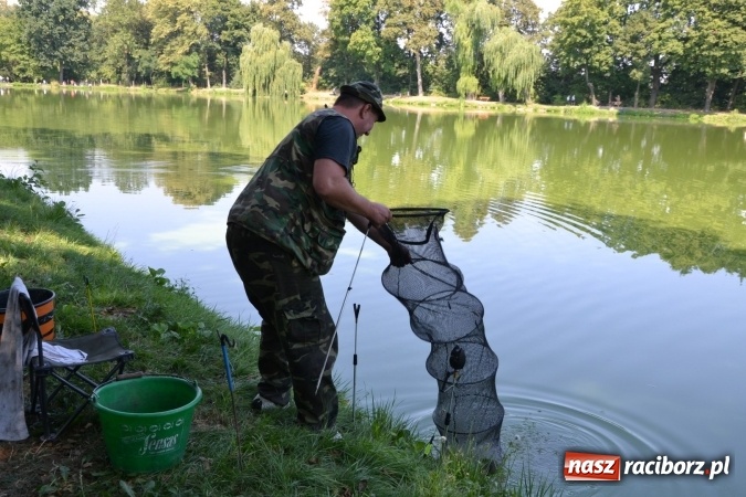 Zdjęcie w galerii na portalu naszraciborz.pl: Emeryci i renciści rywalizowali wczoraj o tytuł najlepszego wędkarza na zawodach w Tworkowie wiadomości z regionu