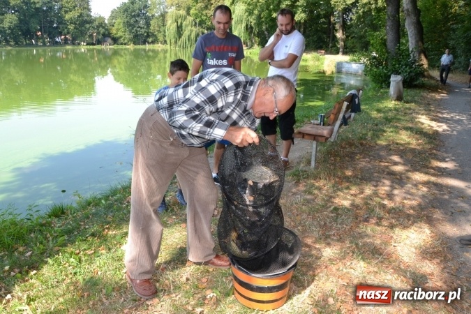 Zdjęcie w galerii na portalu naszraciborz.pl: Emeryci i renciści rywalizowali wczoraj o tytuł najlepszego wędkarza na zawodach w Tworkowie wiadomości z regionu