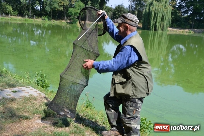 Zdjęcie w galerii na portalu naszraciborz.pl: Emeryci i renciści rywalizowali wczoraj o tytuł najlepszego wędkarza na zawodach w Tworkowie wiadomości z regionu