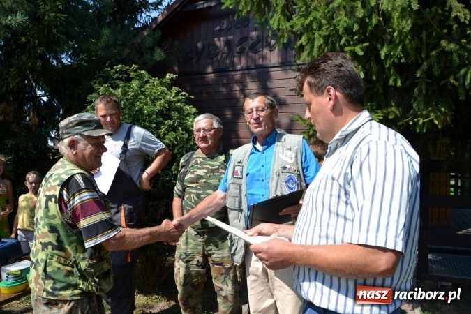 Zdjęcie w galerii na portalu naszraciborz.pl: Emeryci i renciści rywalizowali wczoraj o tytuł najlepszego wędkarza na zawodach w Tworkowie wiadomości z regionu