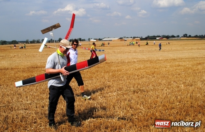 Zdjęcie w galerii na portalu naszraciborz.pl: Air show nad Pilszczem  wiadomości z regionu