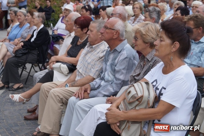 Zdjęcie w galerii na portalu naszraciborz.pl: Orkiestra Plania na finał koncert&oacute;w letnich w Parku Roth wiadomości z regionu