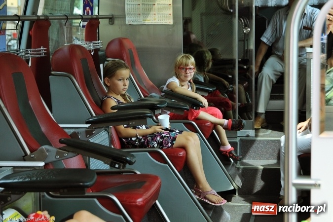 Zdjęcie w galerii na portalu naszraciborz.pl: Pozytywny dzień otwarty w krwiodawstwie - dziś nie mówimy o problemach, a o tym, jak ważne i potrzebne jest działanie RCKiK w Raciborzu wiadomości z regionu