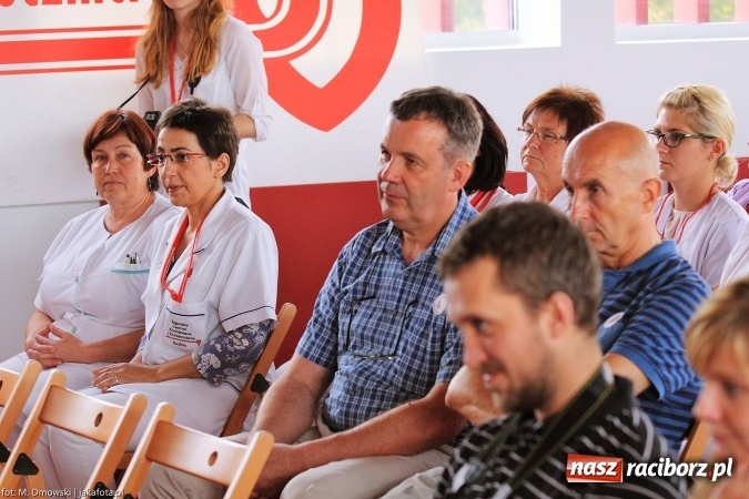 Zdjęcie w galerii na portalu naszraciborz.pl: Pozytywny dzień otwarty w krwiodawstwie - dziś nie mówimy o problemach, a o tym, jak ważne i potrzebne jest działanie RCKiK w Raciborzu wiadomości z regionu