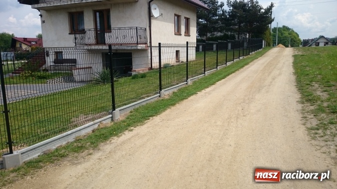 Zdjęcie w galerii na portalu naszraciborz.pl: Ogrodzenie wizytówką Twojego domu – powierz jego wykonanie najlepszym fachowcom wiadomości z regionu