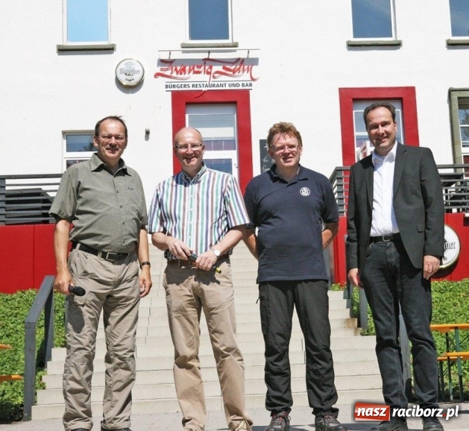 Zdjęcie w galerii na portalu naszraciborz.pl: Powiat Raciborski na Dniu Wędrownika w Niemczech wiadomości z regionu