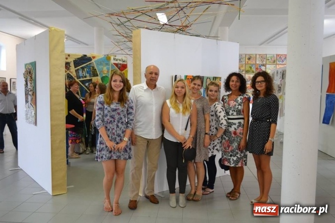 Zdjęcie w galerii na portalu naszraciborz.pl: Plastycy z ZSO nr 1 w Elbe-Elster w Niemczech wiadomości z regionu