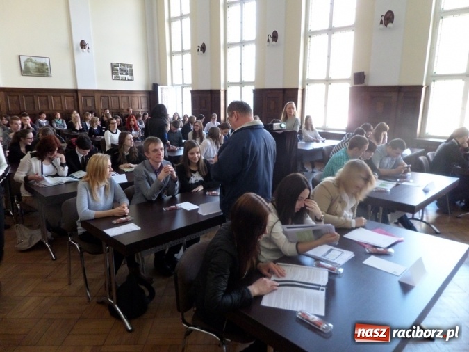 Zdjęcie w galerii na portalu naszraciborz.pl: Konkurs o ubezpieczeniach - druga edycja już na starcie wiadomości z regionu