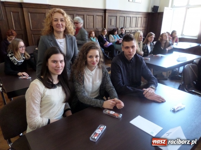 Zdjęcie w galerii na portalu naszraciborz.pl: Konkurs o ubezpieczeniach - druga edycja już na starcie wiadomości z regionu