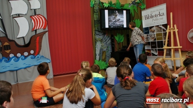 Zdjęcie w galerii na portalu naszraciborz.pl: Uczestnicy Lata z Biblioteką poznali kosmos i tajemnice wszechświata wiadomości z regionu