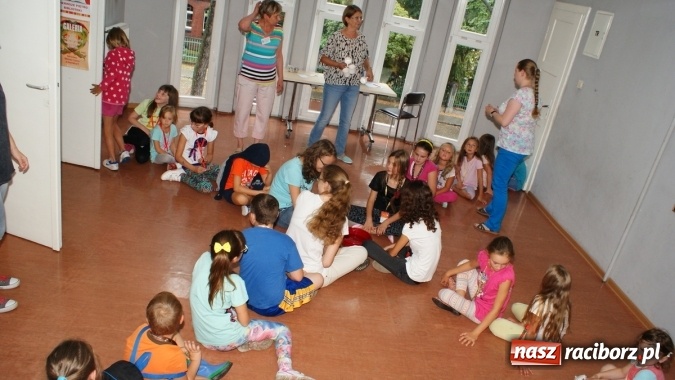 Zdjęcie w galerii na portalu naszraciborz.pl: Uczestnicy Lata z Biblioteką poznali kosmos i tajemnice wszechświata wiadomości z regionu